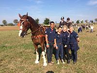 Photo n 38253&#10;SCHILDAU Chpt d'Eu Juniors&#10;Marie Verna, ses parents, ses copines - photo Didier Cressent&#10;Affiche 55 fois&#10;Ajoute le 25/09/2016 17:00:35 par JeanClaudeGrognet&#10;&#10;--> Cliquer pour agrandir <--