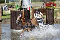 Photo n 38275&#10;SCHILDAU Chpt d'Eu Juniors photo FEI&#10;Andrea Schoftner (AUT&#10;Affiche 48 fois&#10;Ajoute le 29/09/2016 08:57:10 par JeanClaudeGrognet&#10;&#10;--> Cliquer pour agrandir <--